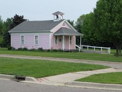 2009_05_26 Mason Michigan historic Little Pink School House